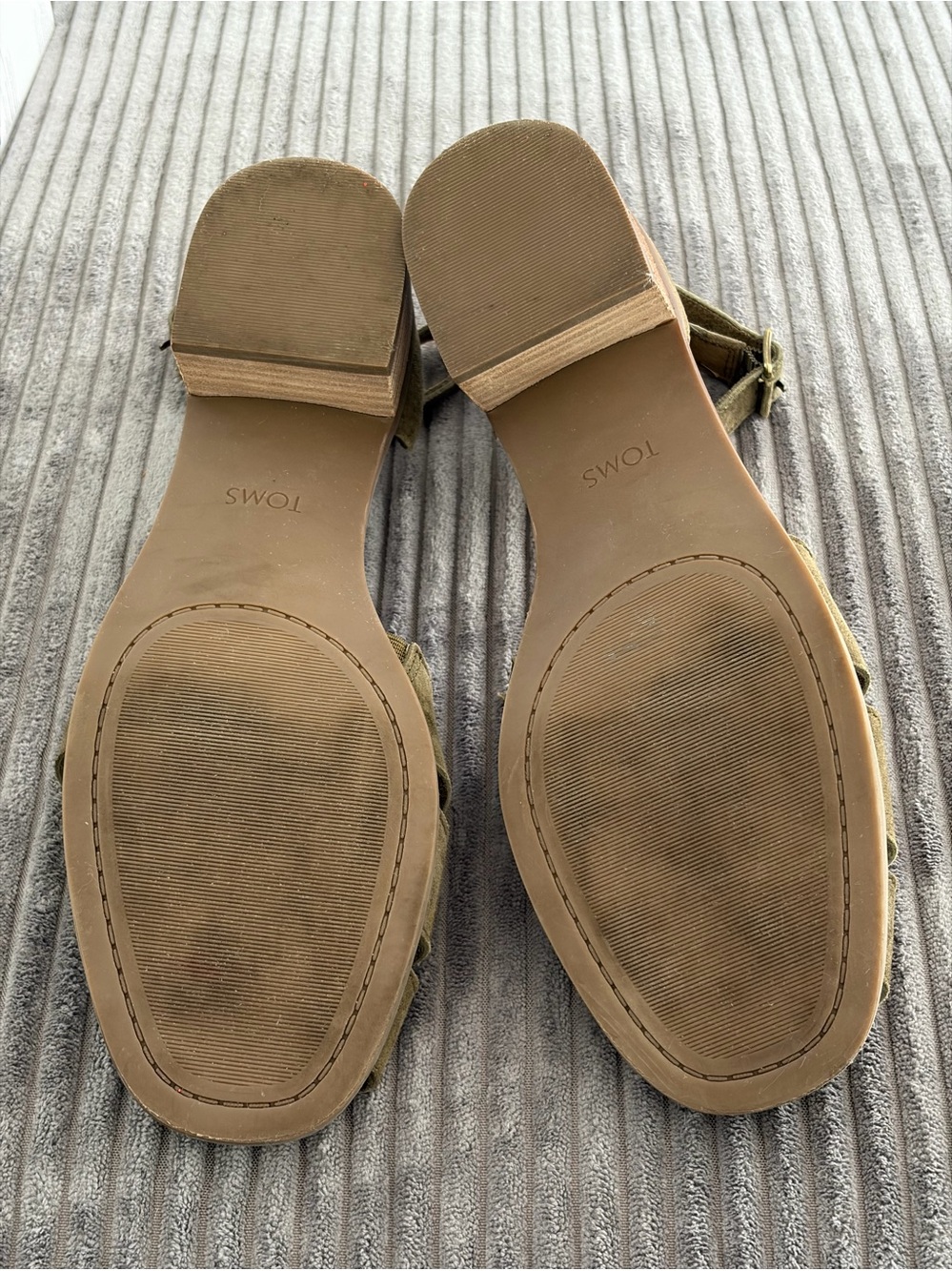 TOMS Olive Suede Strappy Ankle-Wrap Sandals - Picture 5 of 6